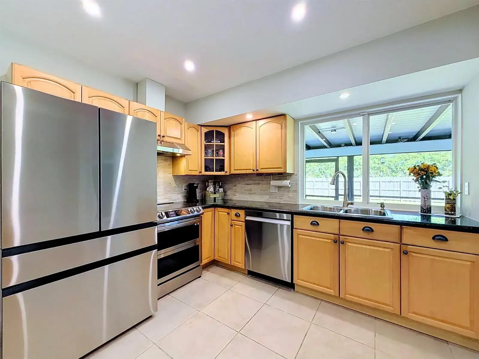 2621 NE 51ST Court, Lighthouse Point FL 33064 photo 4
