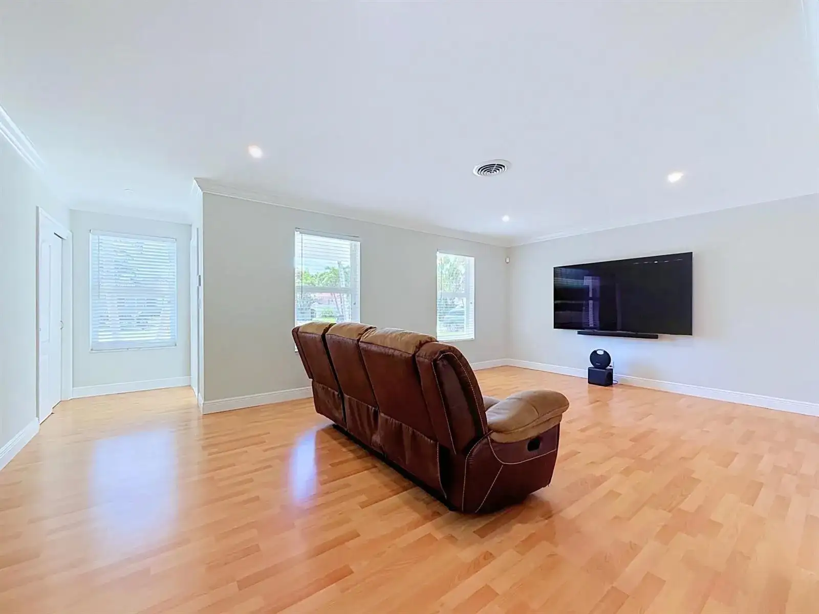 2621 NE 51ST Court, Lighthouse Point FL 33064 photo 5