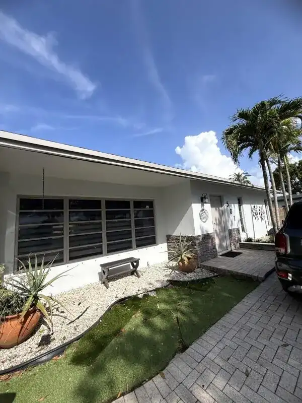501 NW 98th Avenue, Pembroke Pines FL 33024 photo 5