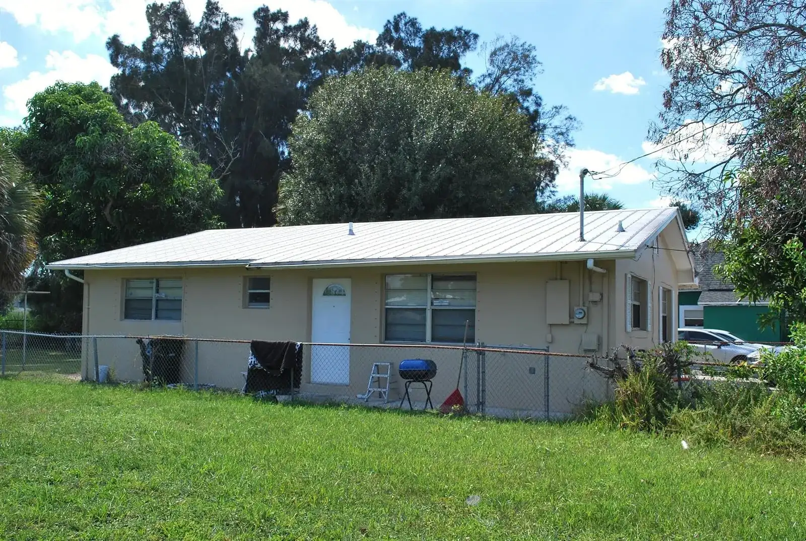 1223 MCCRAY Court, Fort Pierce FL 34950 photo 3