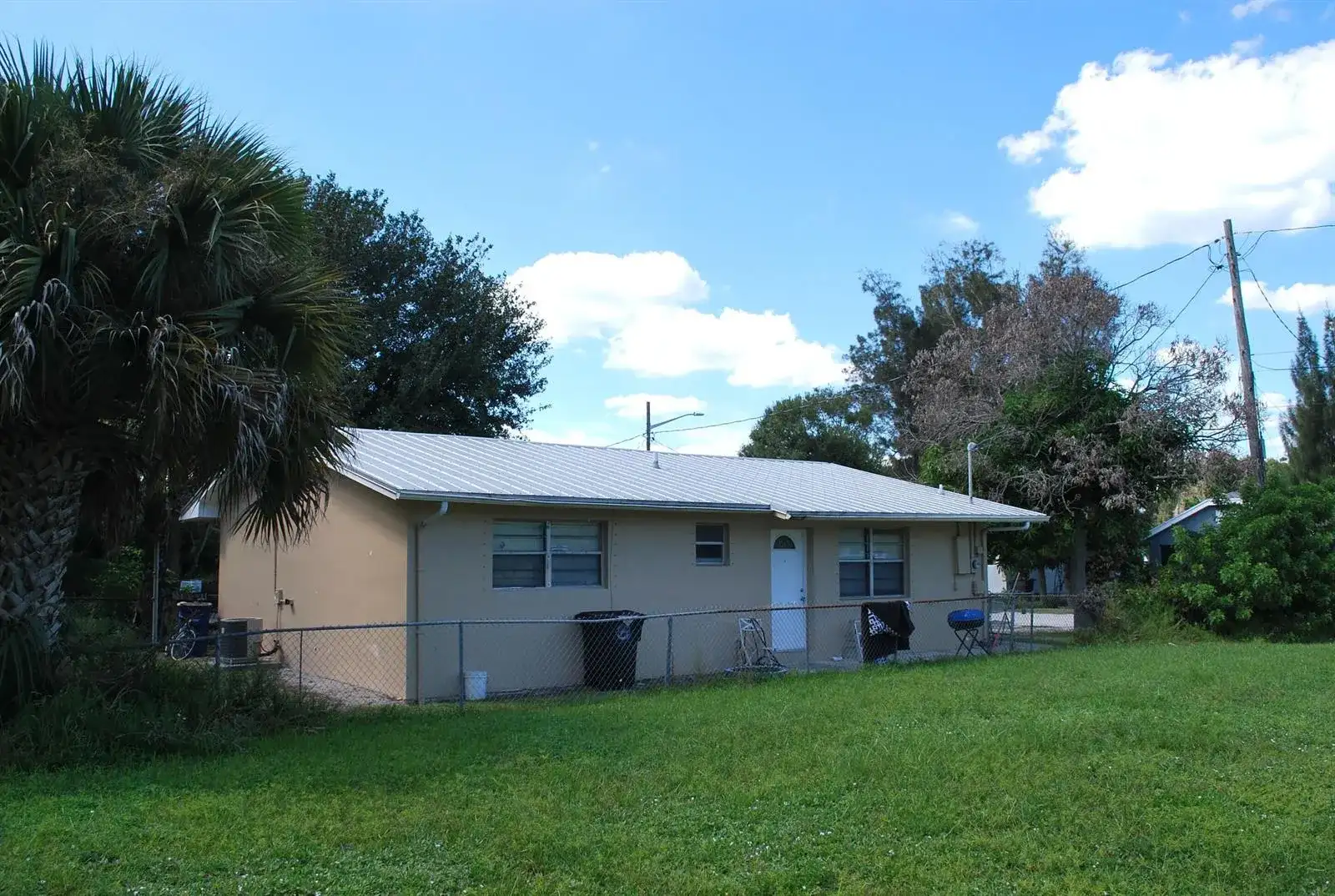 1223 MCCRAY Court, Fort Pierce FL 34950 photo 4