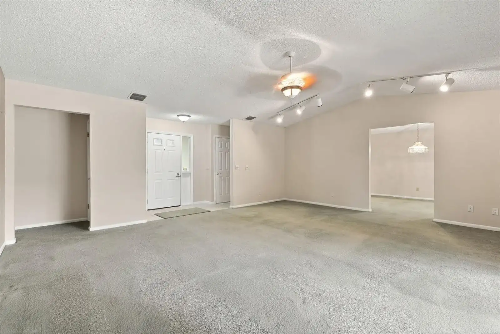 5503 BIRCH Drive, Fort Pierce FL 34982 photo 5