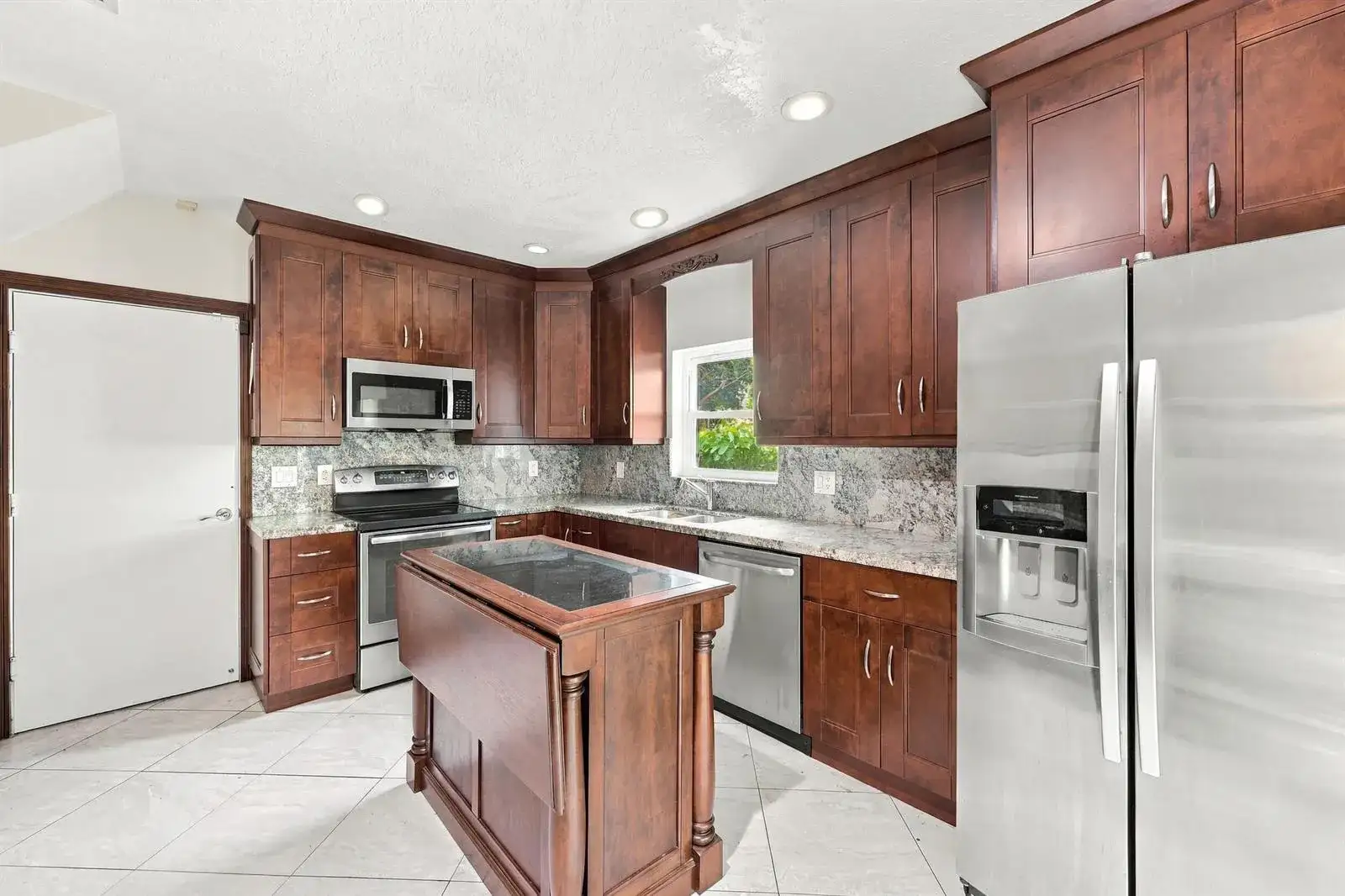 3601 WILDERNESS Way, Coral Springs FL 33065 photo 4