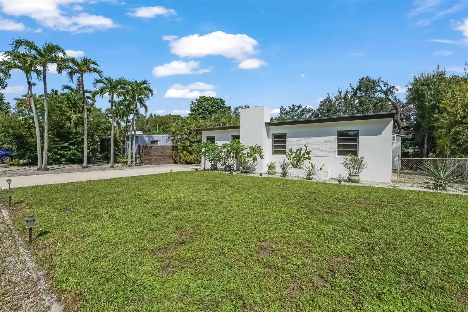 1717 SW 14TH Street, Fort Lauderdale FL 33312 photo 3