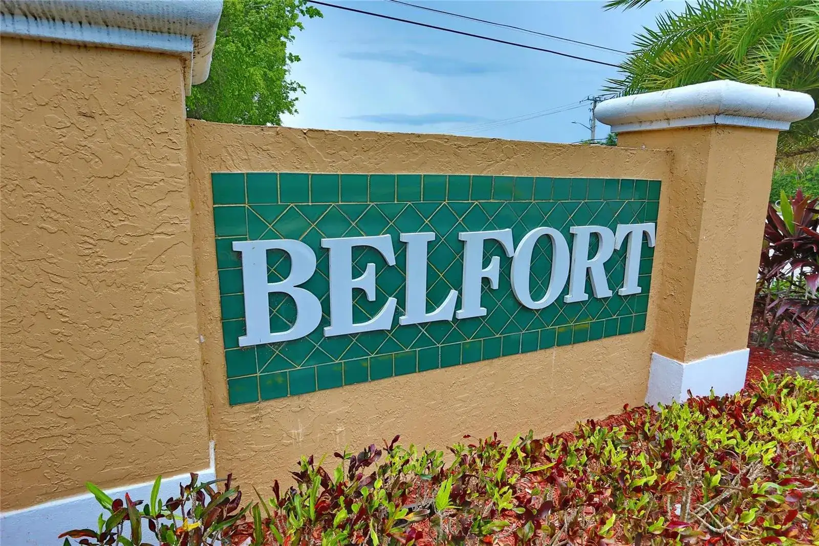 9712 S Belfort Circle, Tamarac FL 33321 photo 2