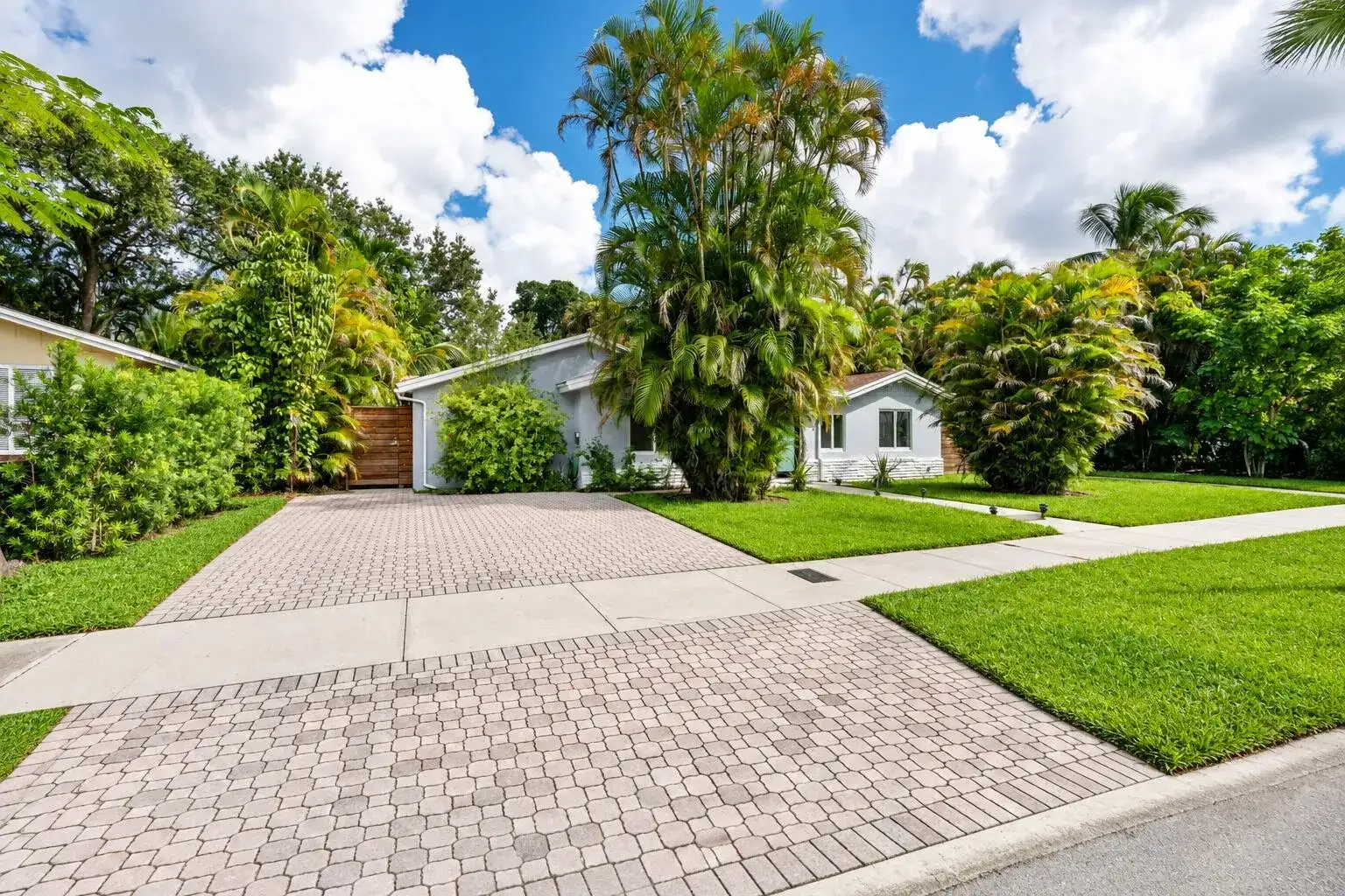 1823 SW 22ND Street, Fort Lauderdale FL 33315 photo 2
