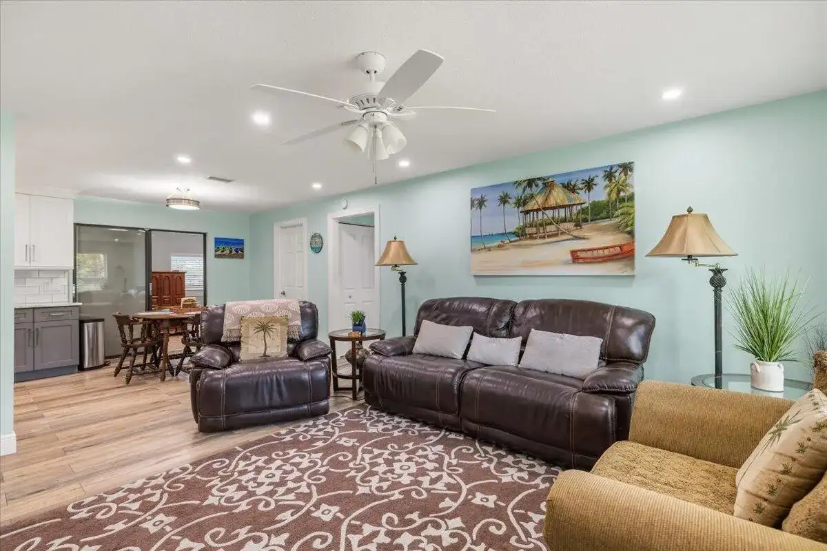 3209 12th Street SW, Vero Beach FL 32968 photo 2