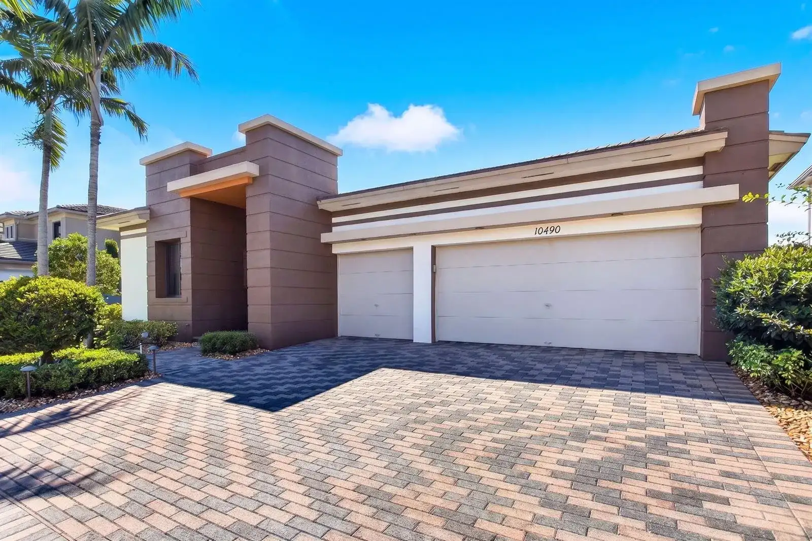 10490 S Lago Vista Circle, Parkland FL 33076 photo 2