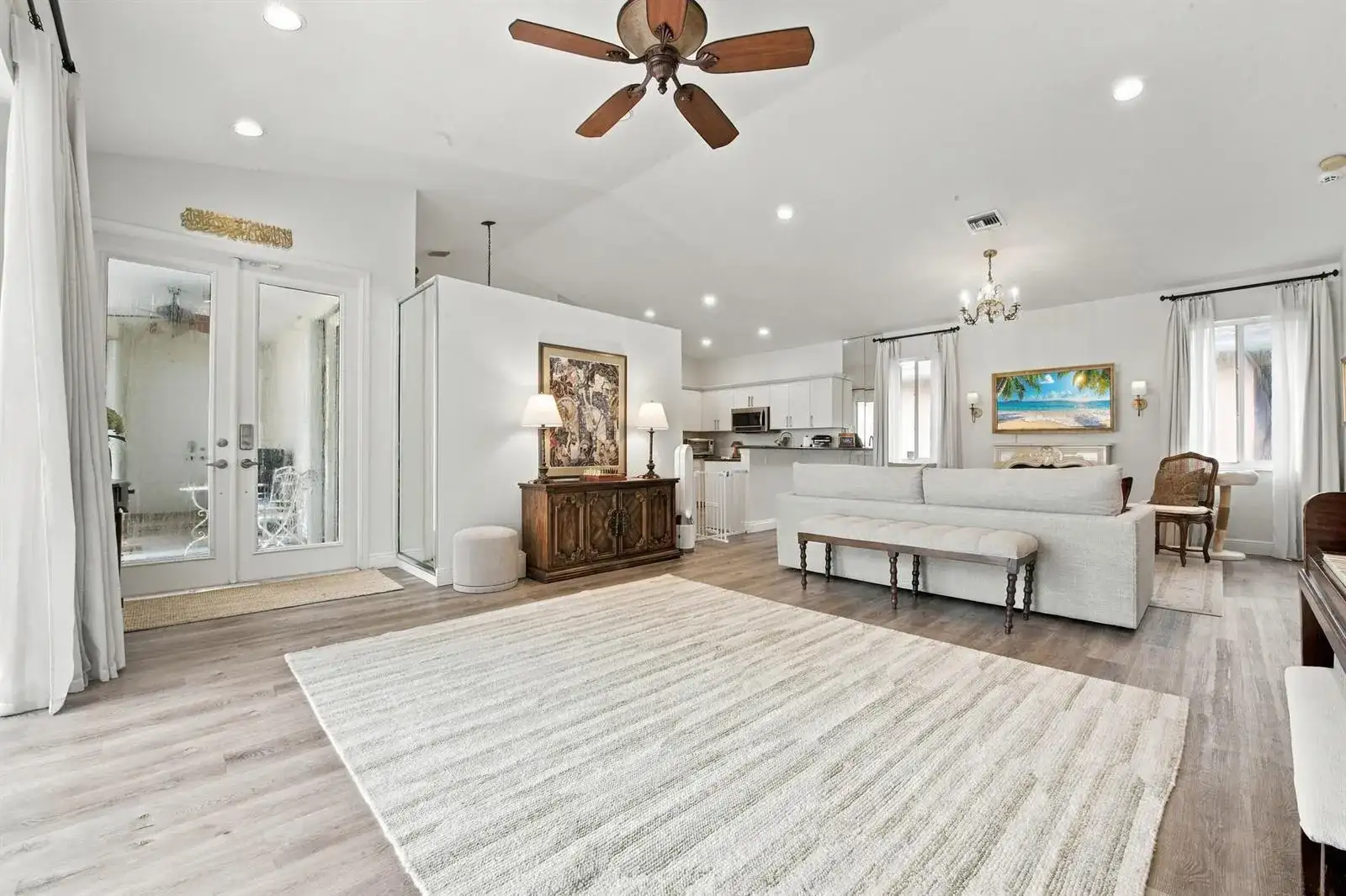 7852 NW 77th Avenue, Tamarac FL 33321 photo 5