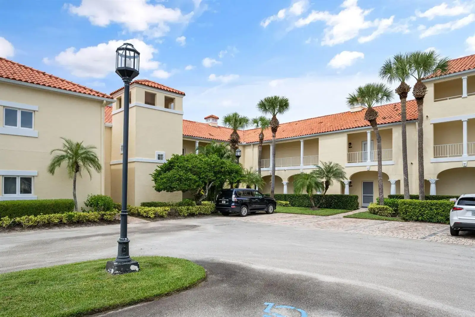 5040 HARMONY Circle # 203, Vero Beach FL 32967 photo 3