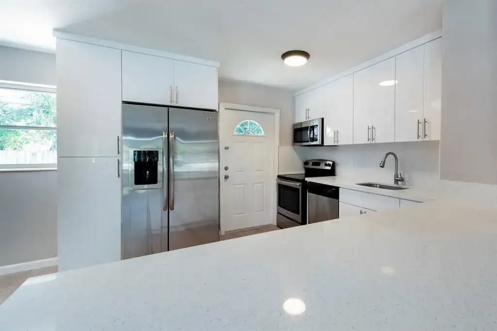 2380 NE 8TH Avenue, Pompano Beach FL 33064 photo 3