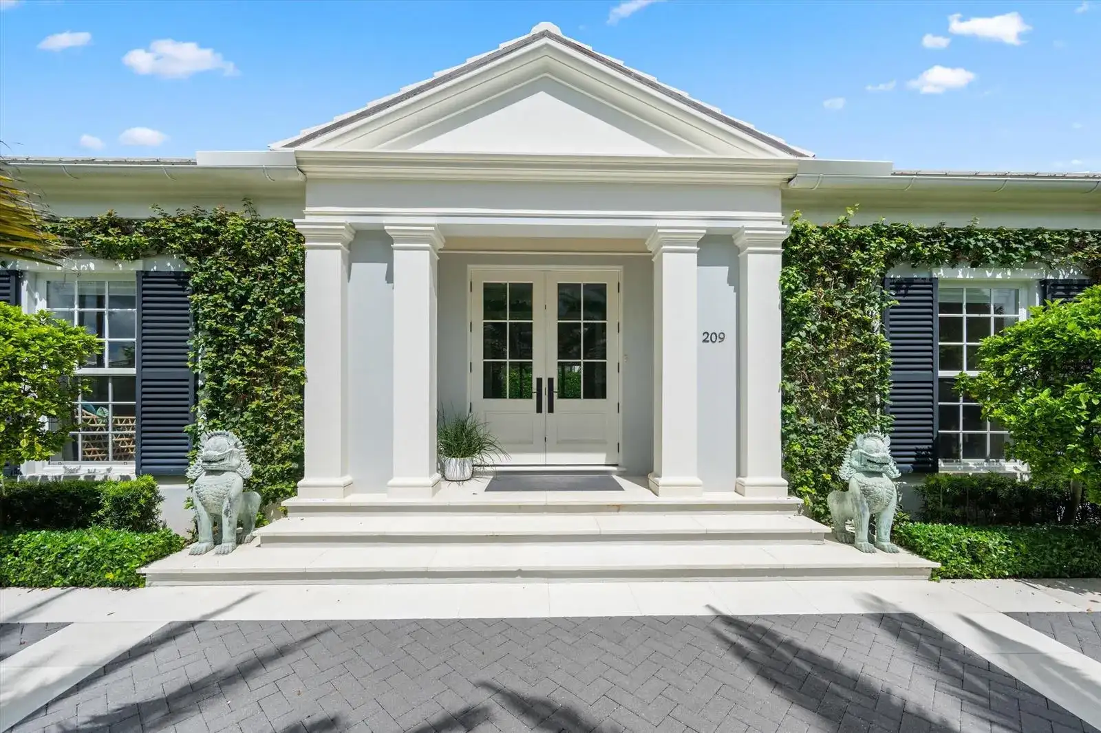 209 SANDPIPER Drive, Palm Beach FL 33480 photo 2