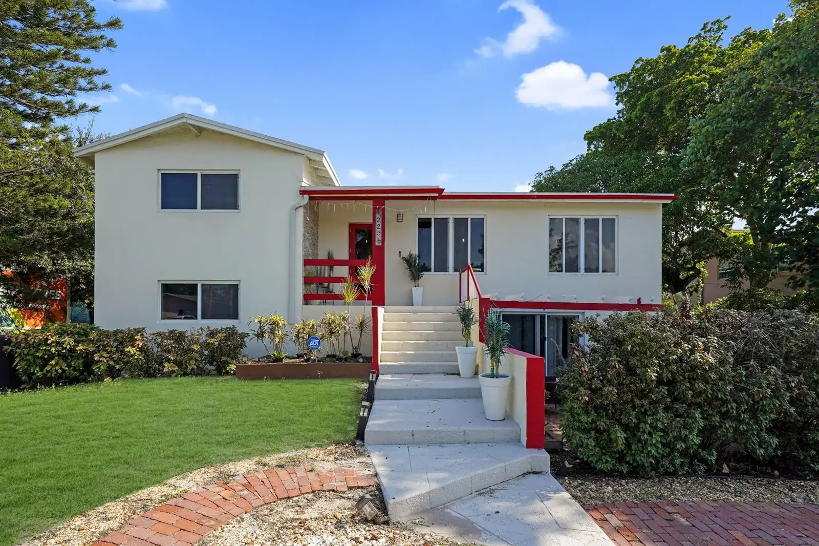 220 NW 42ND Street, Oakland Park FL 33309 photo 2