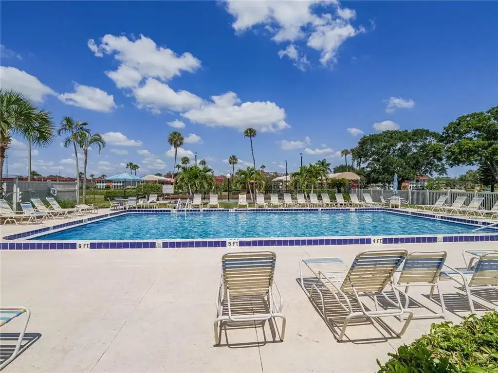 99 SPRING LAKE Drive # 101, Vero Beach FL 32962 photo 4