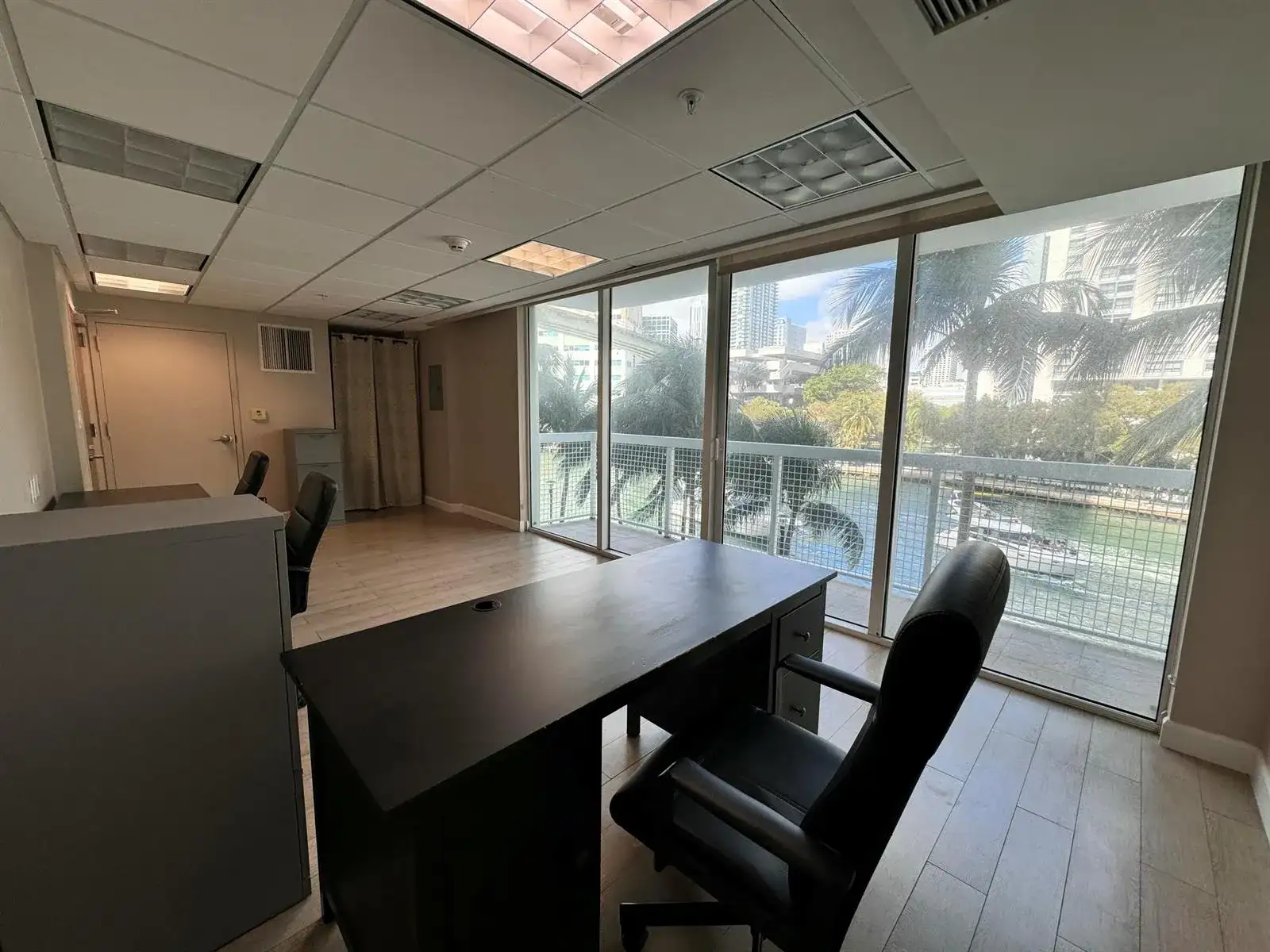 31 SE 5th Street # 301, Miami FL 33131 photo 4