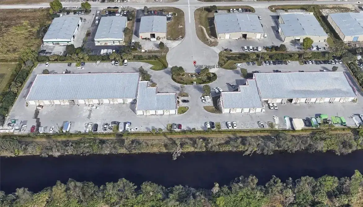1685 Target Court, FL 33905 photo 4