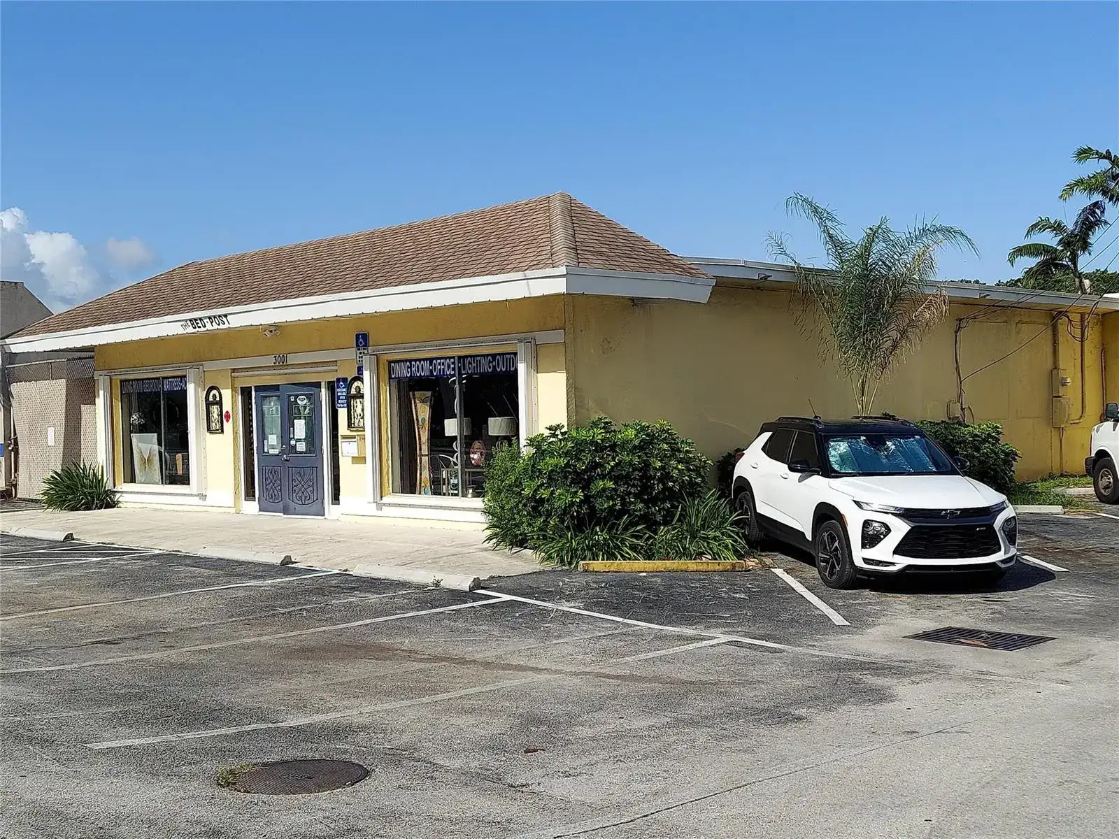 3001 NE 6 Avenue, Wilton Manors FL 33334 photo 2