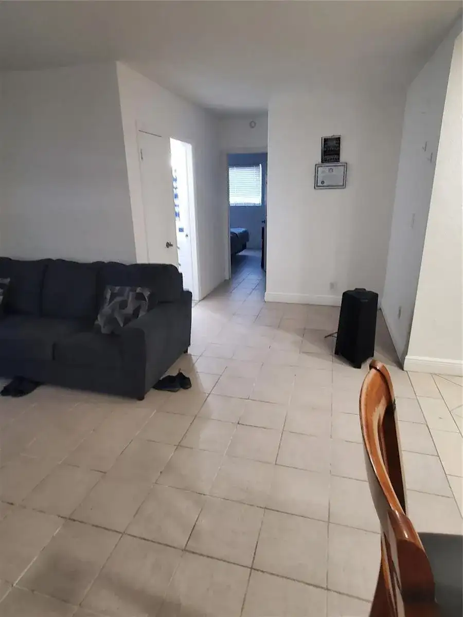 1021 NE 24th Avenue # 4, Pompano Beach FL 33062 photo 3