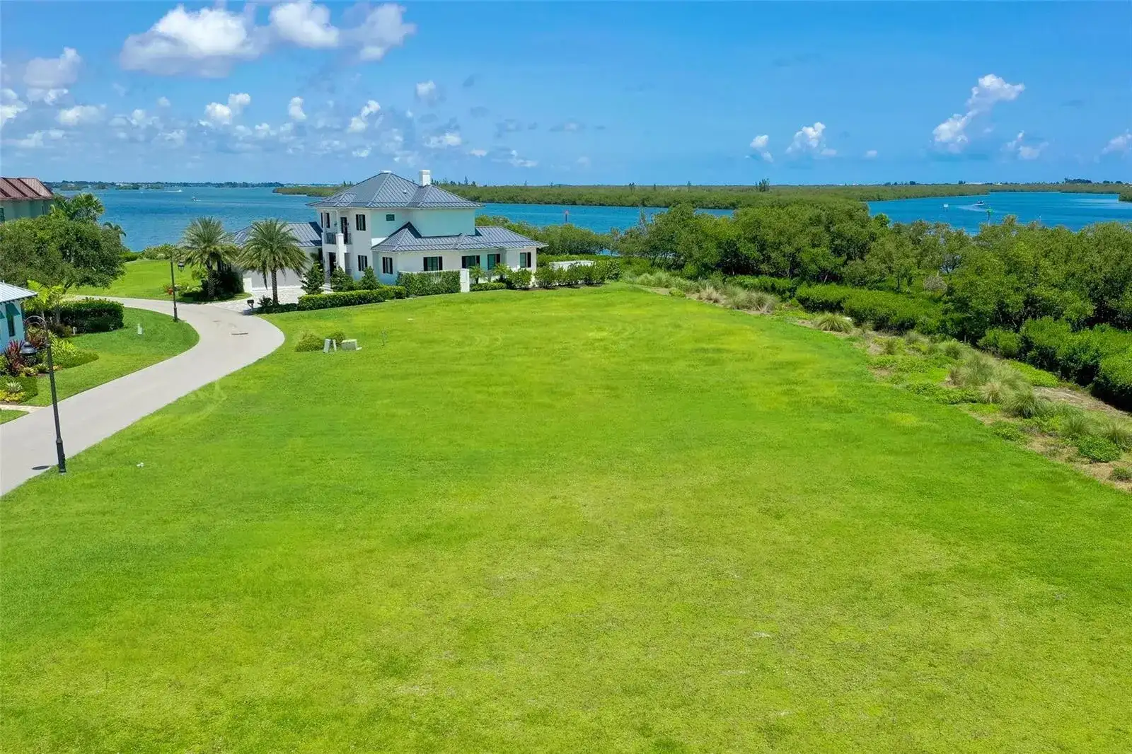 9260 E Marsh Island Drive, Vero Beach FL 32963 photo 5