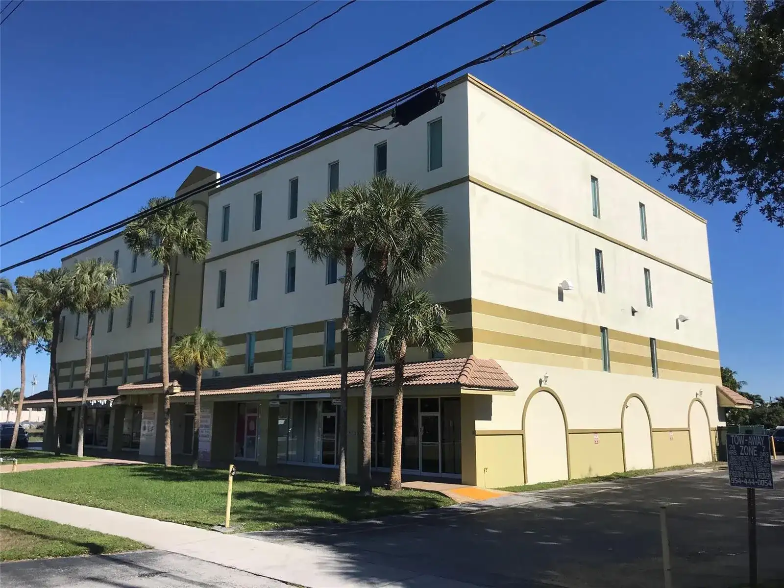 4000 N State Rd 7 # b, Lauderdale Lakes FL 33319 photo 2