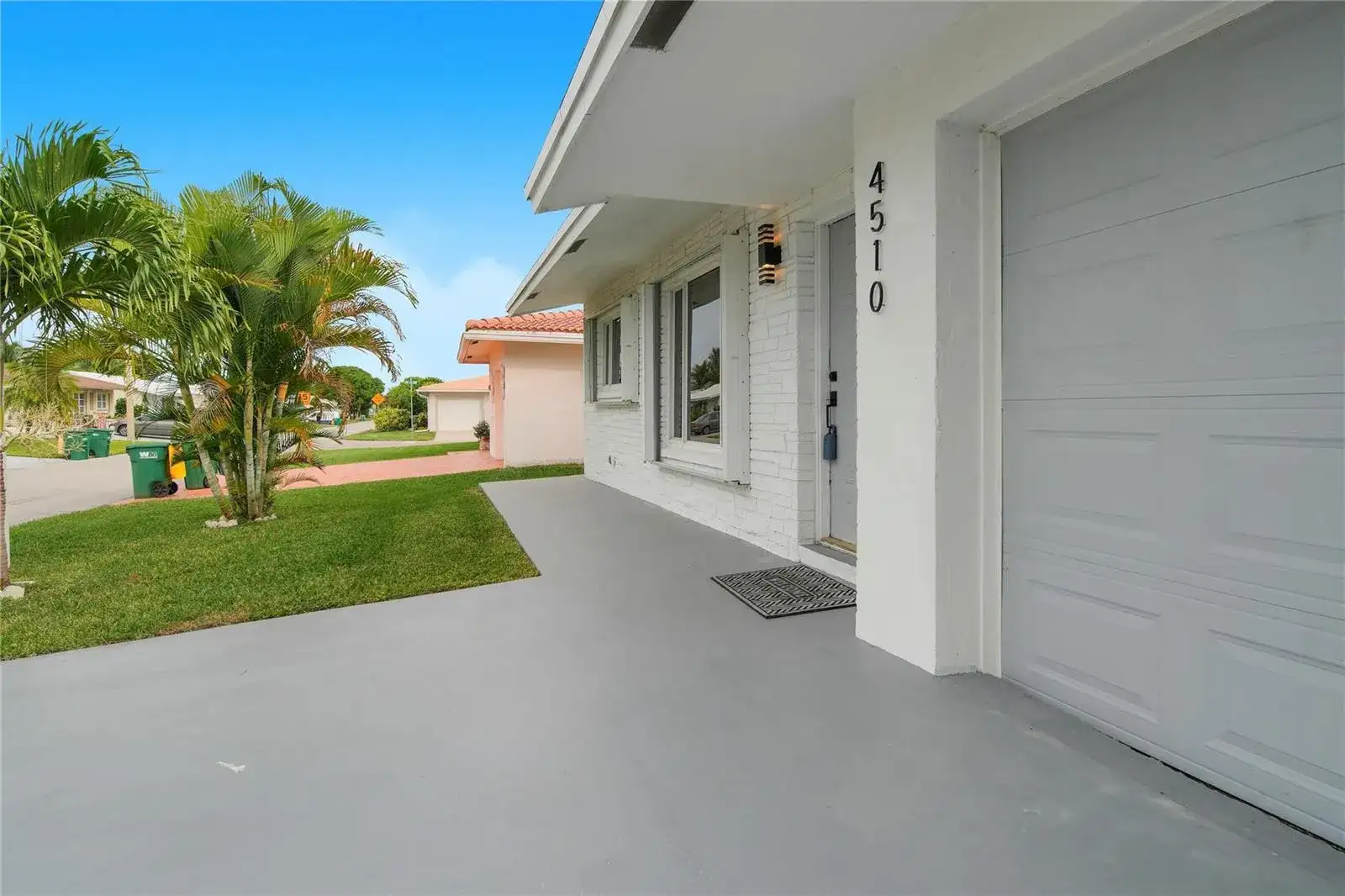 4510 NW 49th Drive, Tamarac FL 33319 photo 4