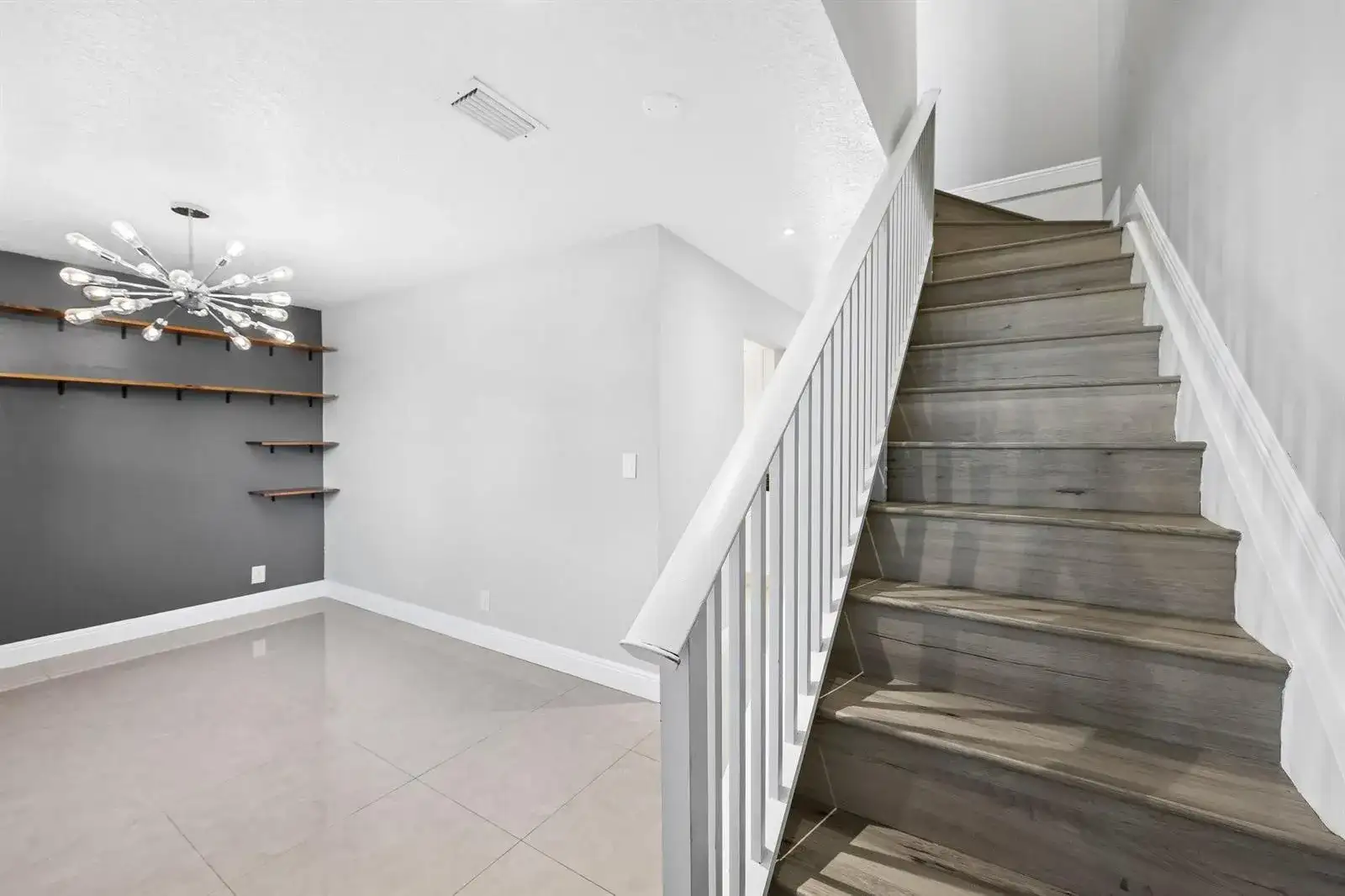 2127 NE 11th Avenue, Wilton Manors FL 33305 photo 4