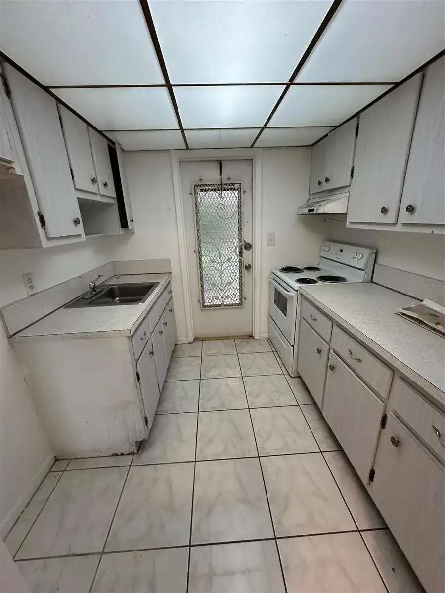348 S Federal Highway # 2, Dania Beach FL 33004 photo 3