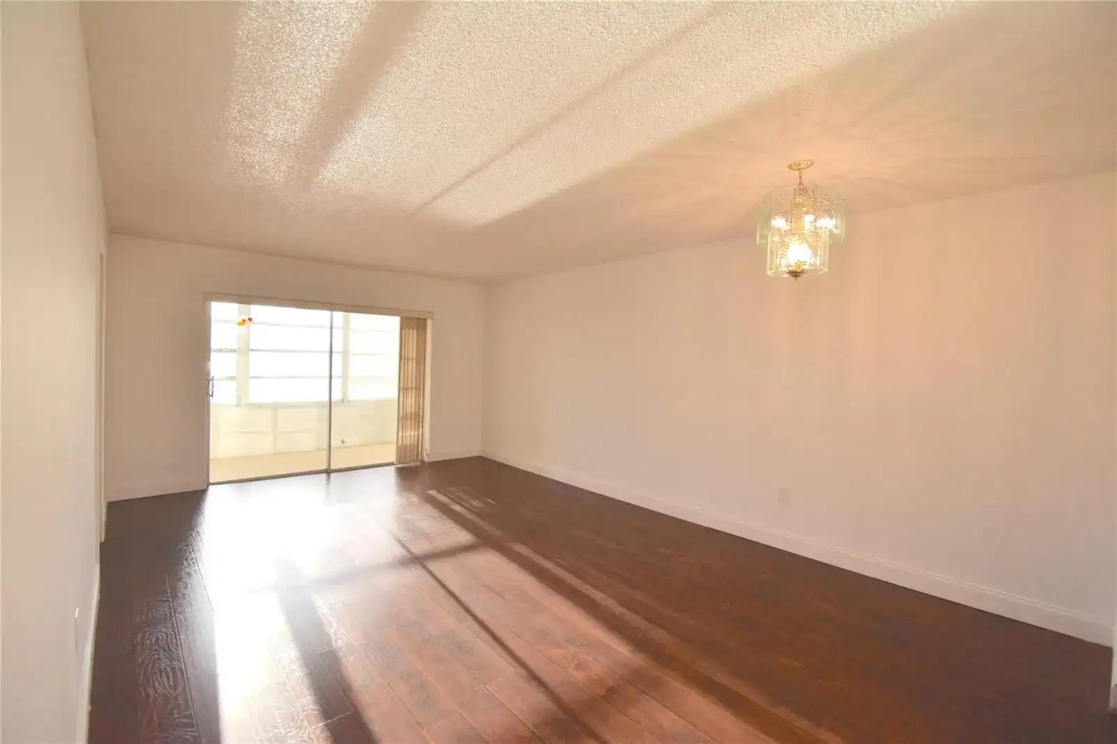 3051 Sunrise Lakes Drive # 311, Sunrise FL 33322 photo 5