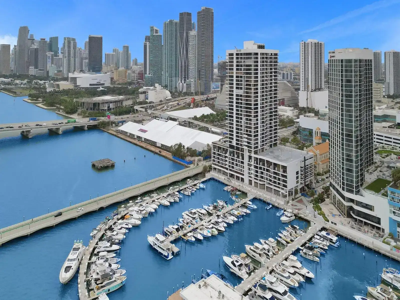 555 NE 15th Street, Miami FL 33132 photo 2