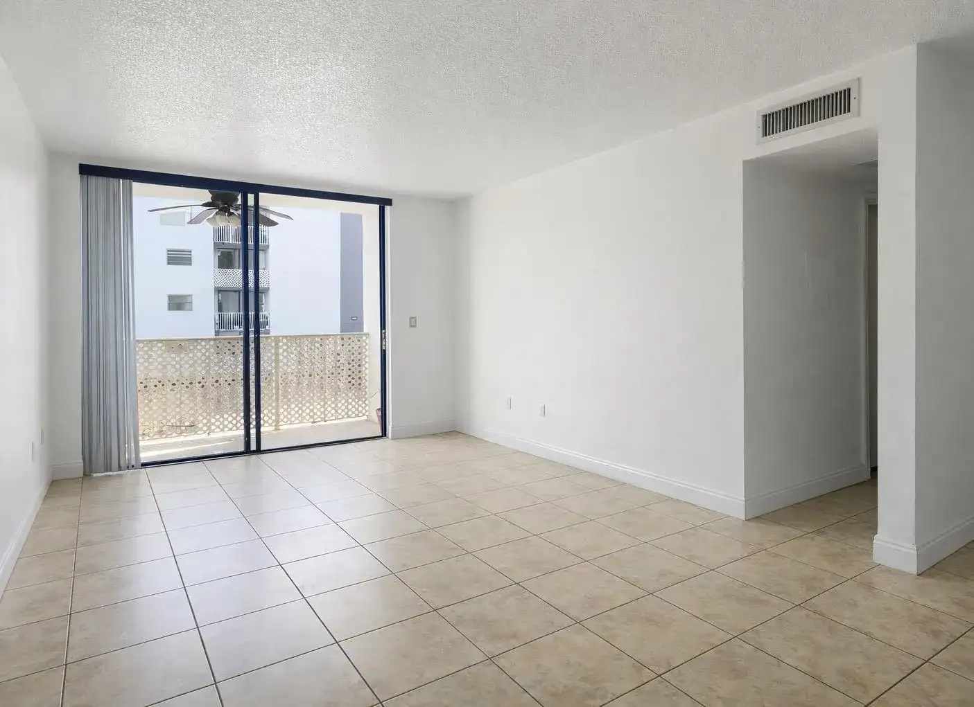 8185 NW 7th Street # 214, Miami FL 33126 photo 3