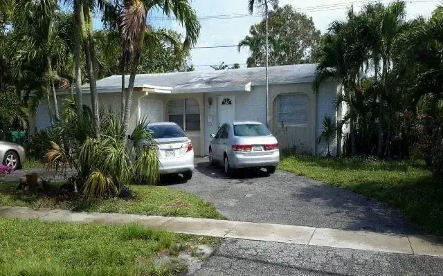 4841 NW 19th Court, Lauderhill FL 33313 photo 2
