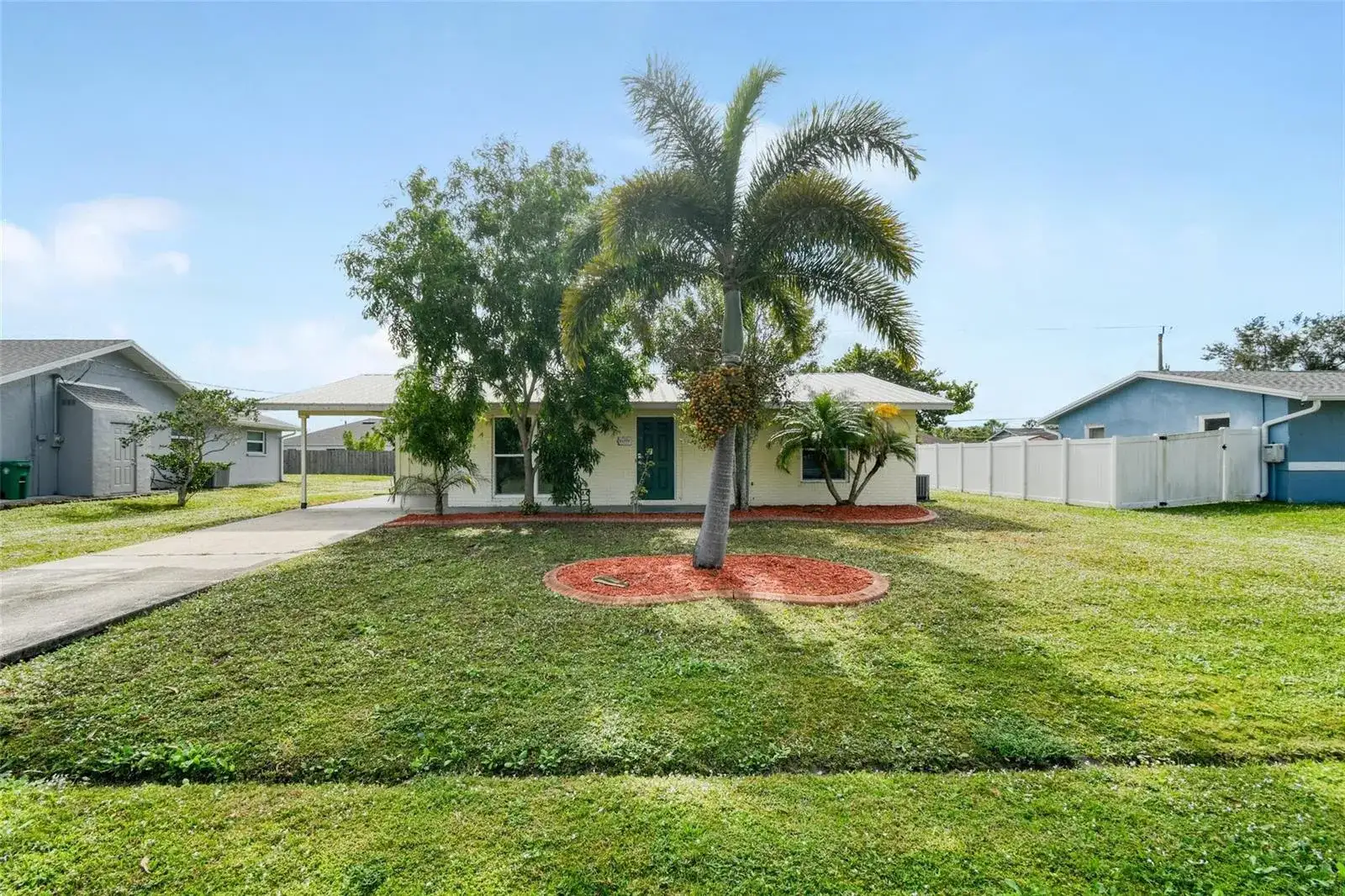 118 SW Ray Avenue, Port St. Lucie FL 34983 photo 3