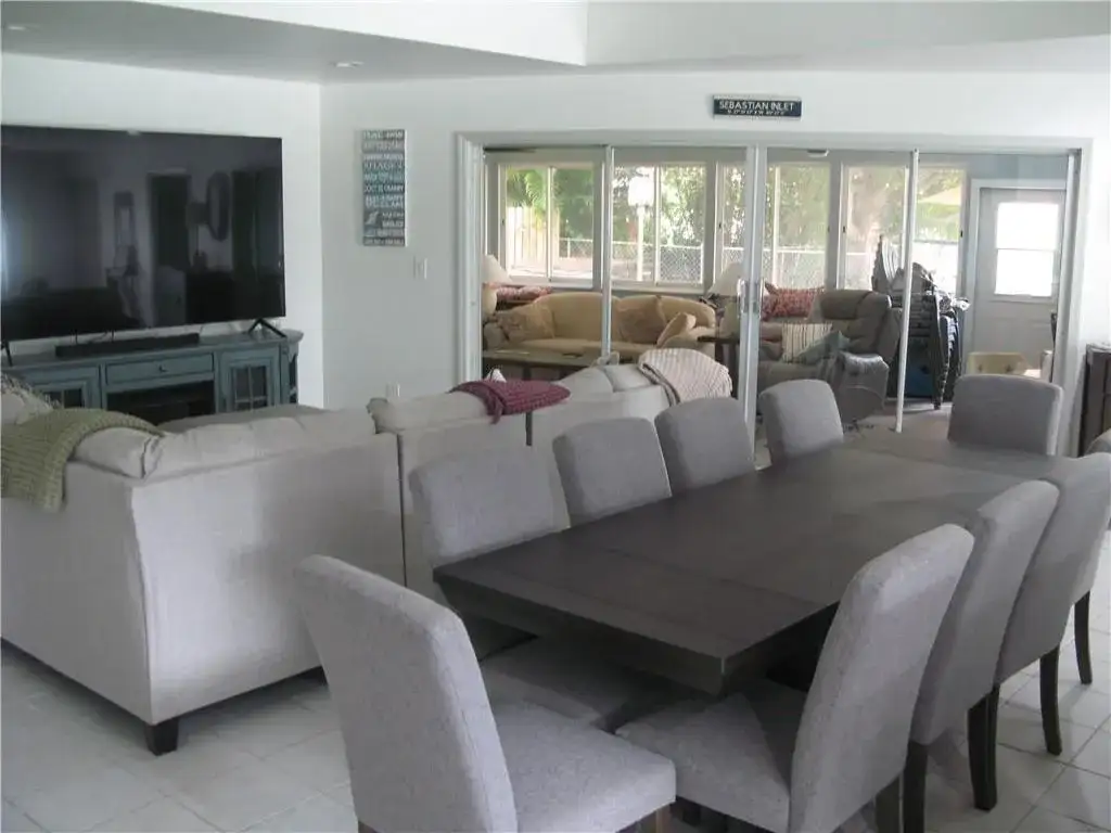 3700 Bay Street, FL 32976 photo 3