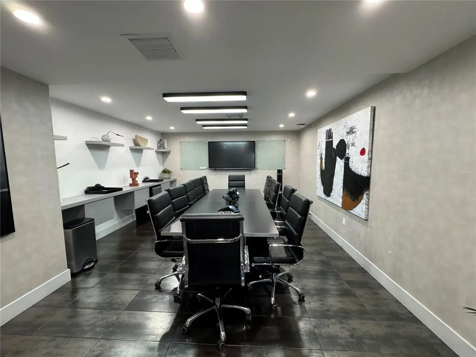 2719 Hollywood Boulevard, Hollywood FL 33020 photo 4
