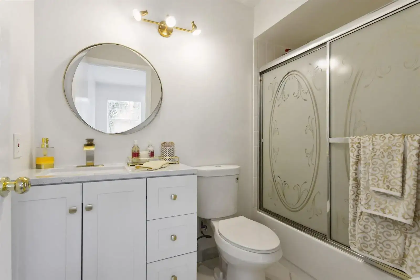368 Waterside Drive, Hypoluxo FL 33462 photo 2
