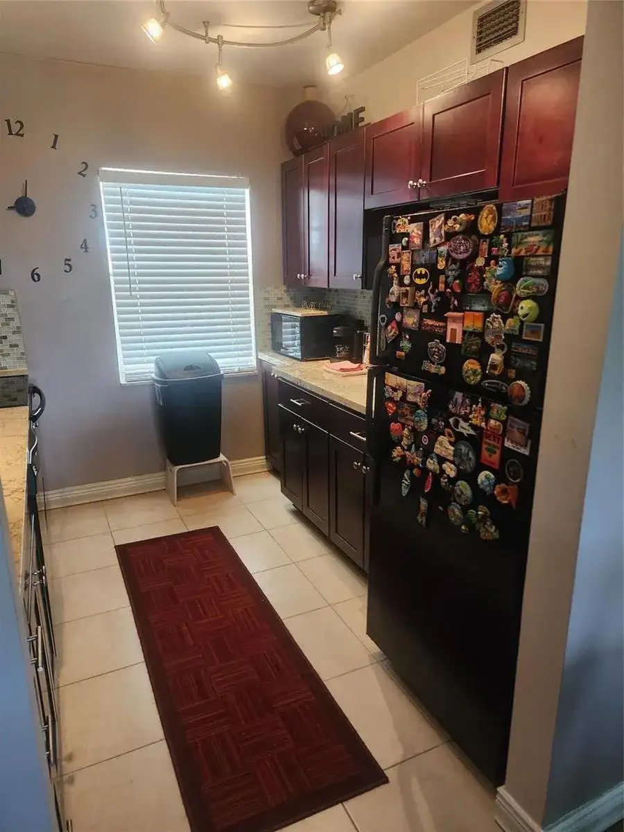 7500 NW 4th Place, Margate FL 33063 photo 5