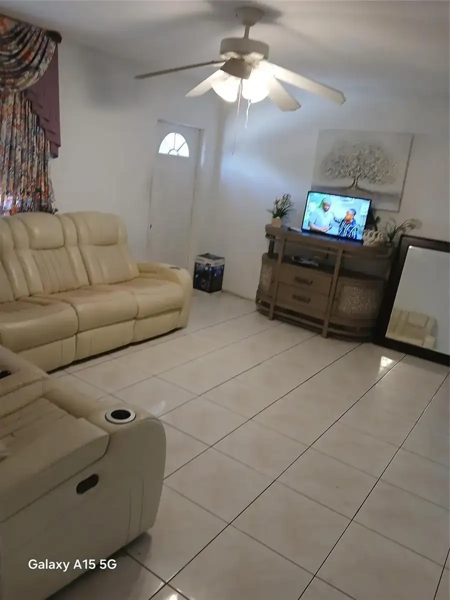 761 NE 43rd Court, Deerfield Beach FL 33064 photo 3