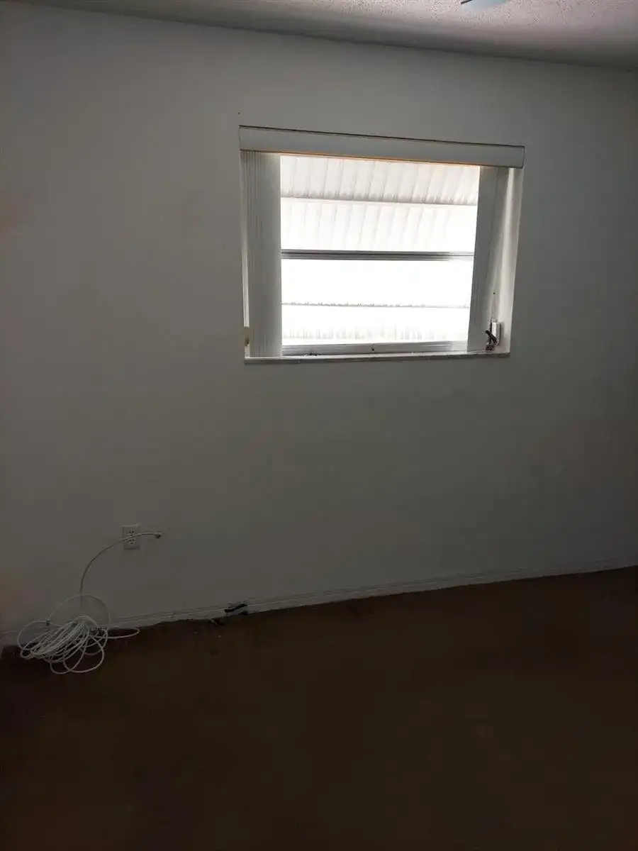 1011 NW 45th Court, Fort Lauderdale FL 33309 photo 4