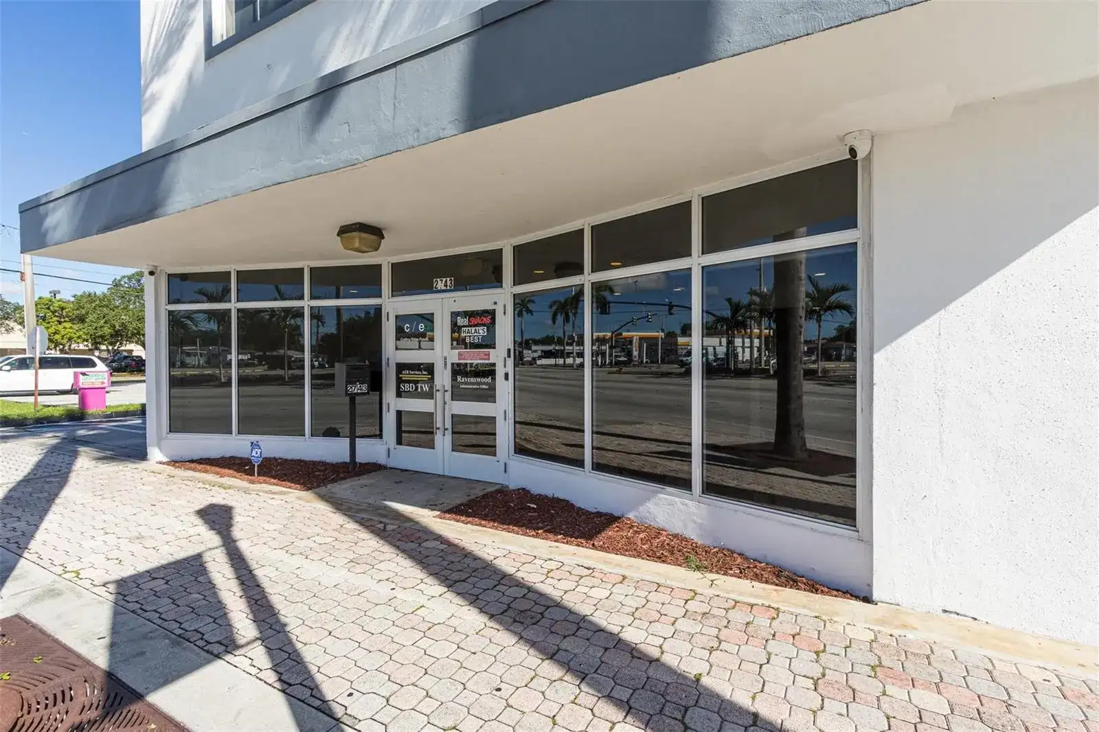 2743 Hollywood Boulevard, Hollywood FL 33020 photo 3
