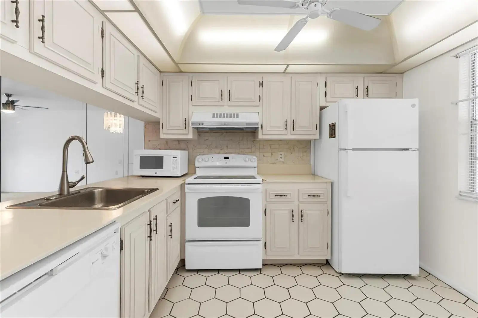 2701 Nassau Bend # D2, Coconut Creek FL 33066 photo 3
