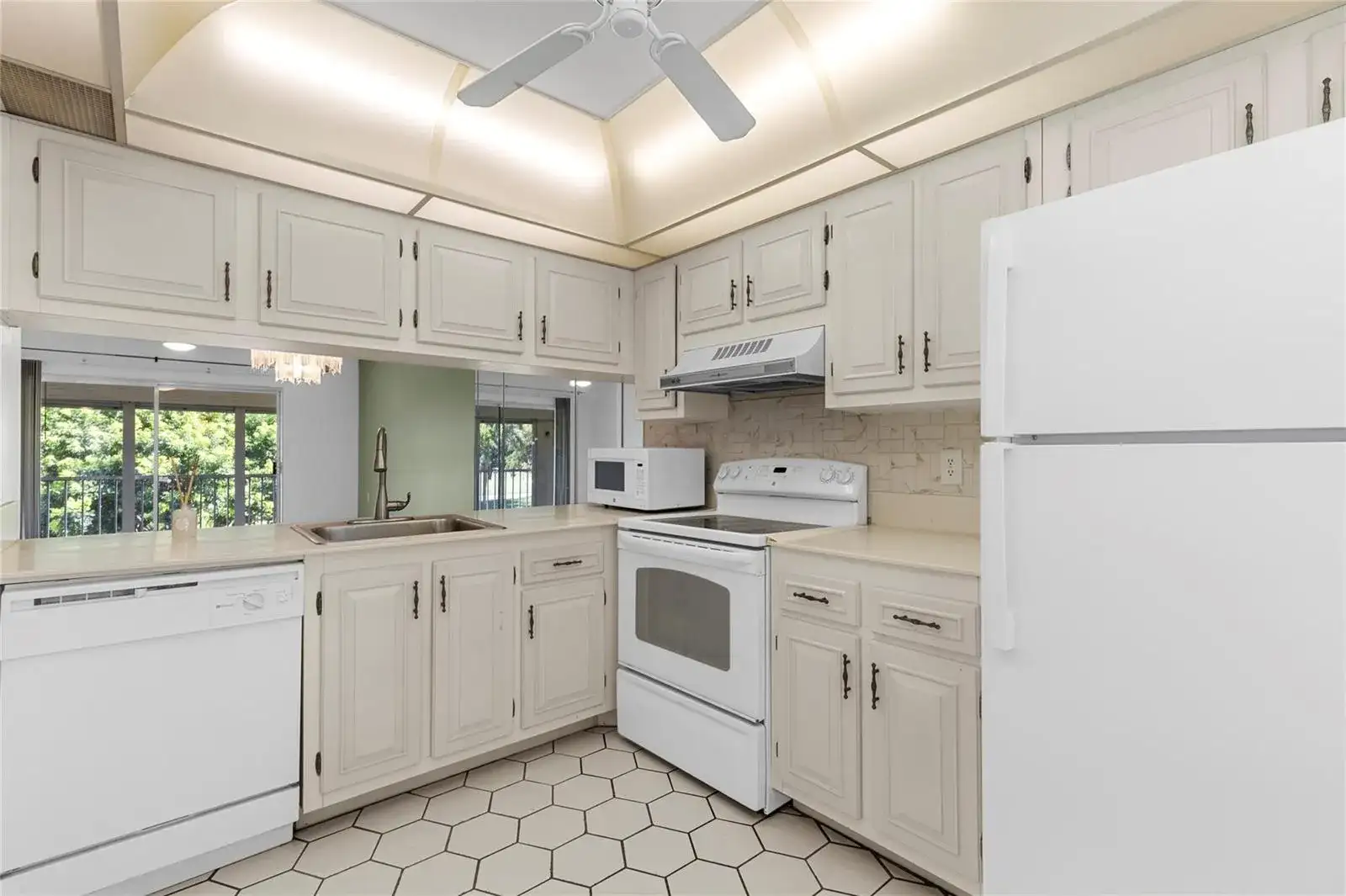 2701 Nassau Bend # D2, Coconut Creek FL 33066 photo 4