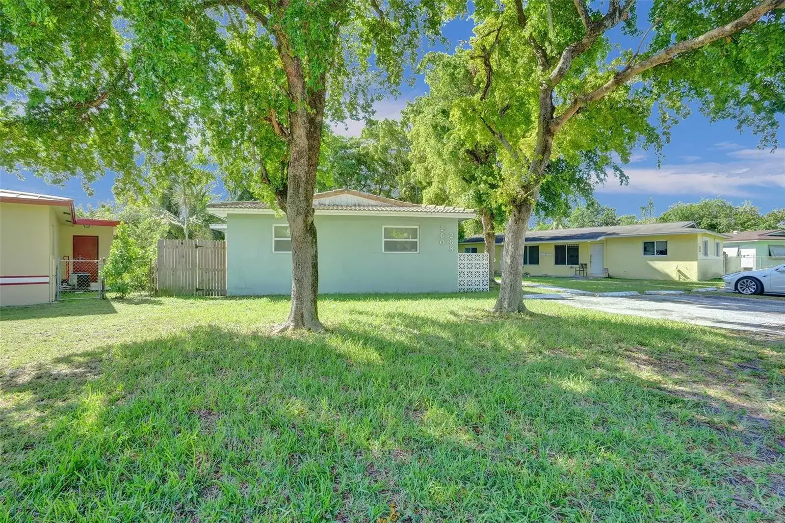 260 NE 41st Street, Oakland Park FL 33334 photo 4