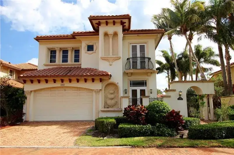 580 Admirals Way, Delray Beach FL 33483 photo 2