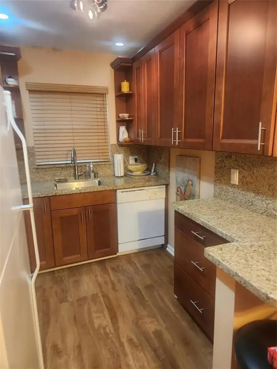 237 Farnham J # 237, Deerfield Beach FL 33442 photo 5