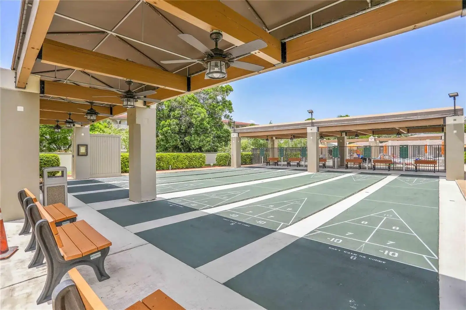 2302 Lucaya Lane # L4, Coconut Creek FL 33066 photo 2