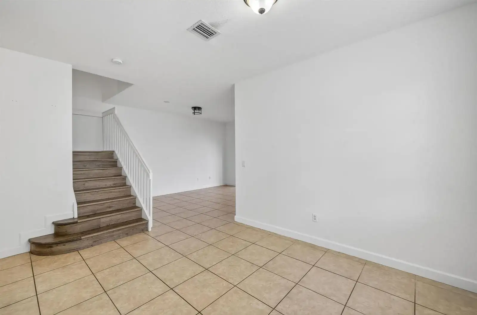 7029 Ambrosia Lane # 606, Naples FL 34119 photo 3
