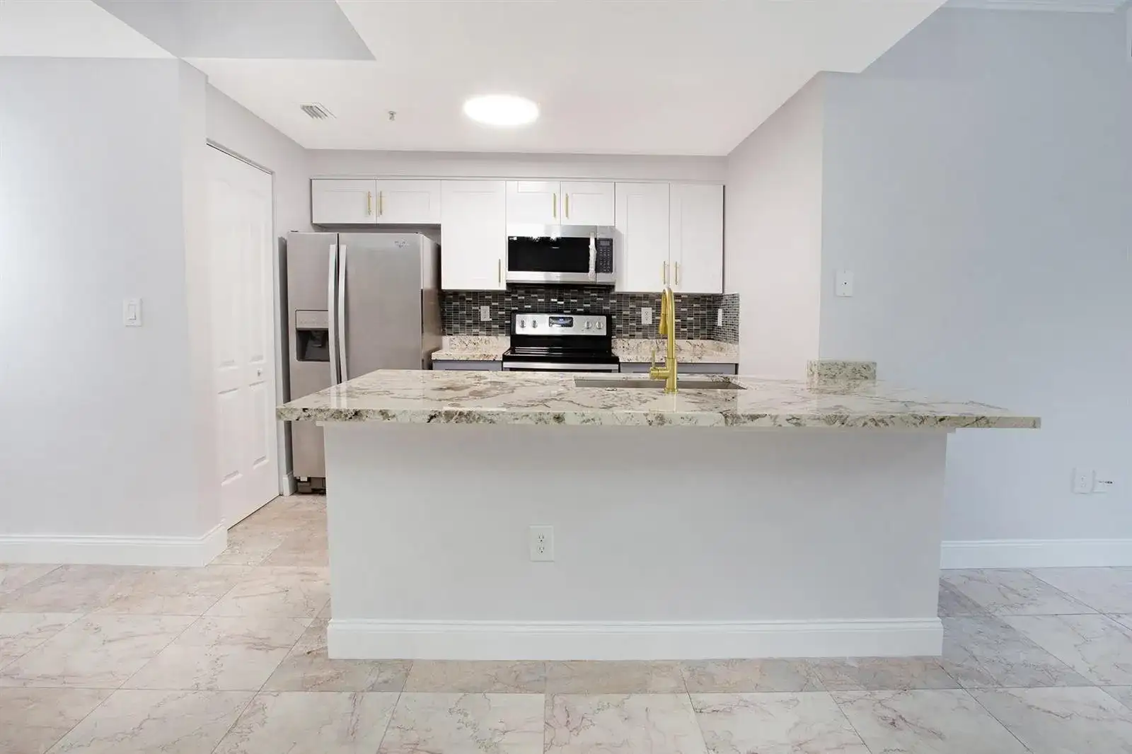 5860 W Sample Road # 204, Coral Springs FL 33067 photo 2