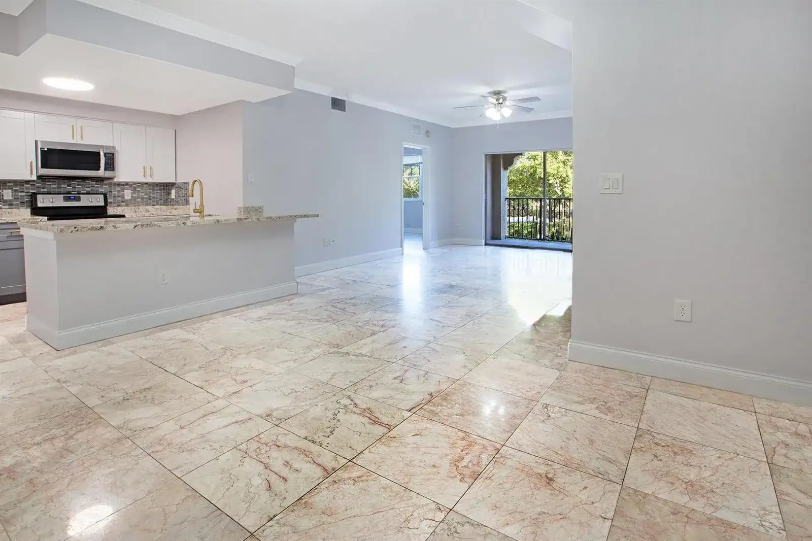 5860 W Sample Road # 204, Coral Springs FL 33067 photo 3