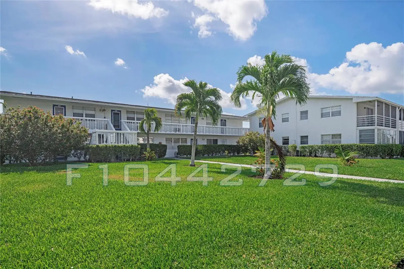 144 Farnham F # 144, Deerfield Beach FL 33442 photo 5