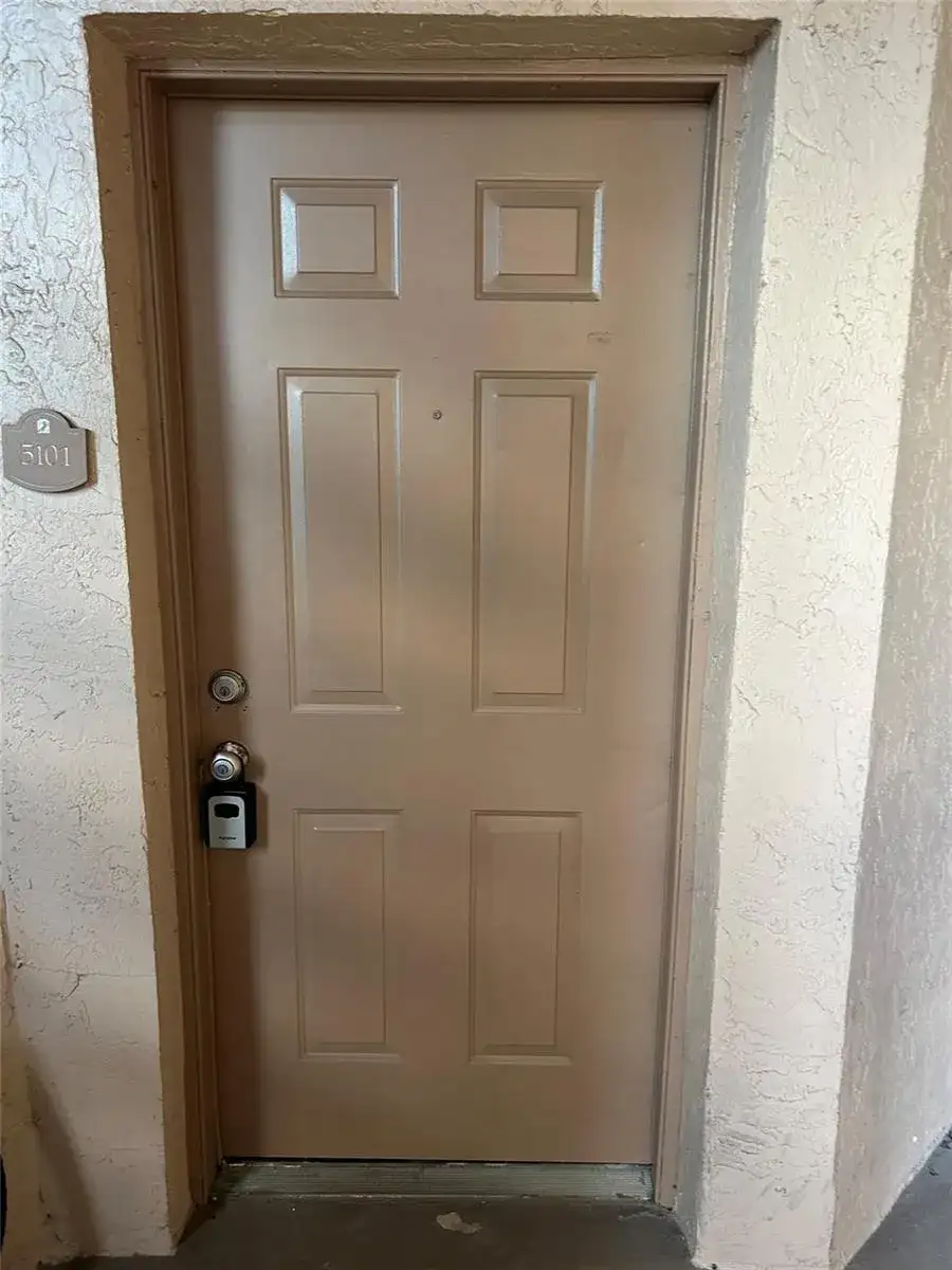 2866 S University Drive # 5101, Davie FL 33328 photo 4